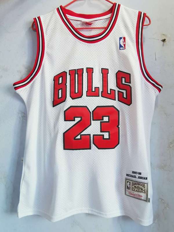 1997/98 Chicago Bulls JORDAN #23 White Classics Basketball Jersey (Stitched)