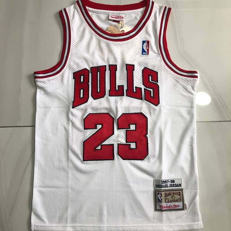 1997/98 Chicago Bulls JORDAN #23 White Classics Basketball Jersey (Closely Stitched)