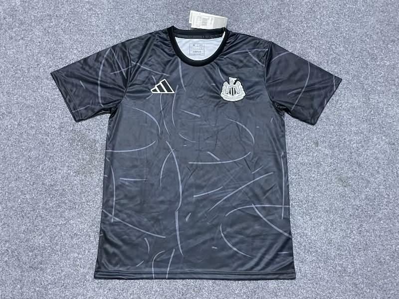 Thailand Quality(AAA) 24/25 Newcastle United Training Soccer Jersey 02