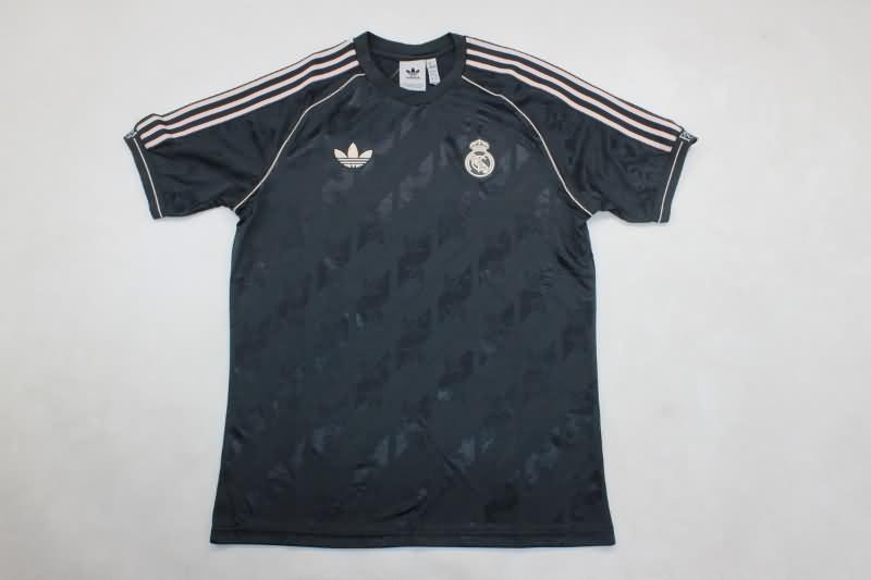 Thailand Quality(AAA) 24/25 Real Madrid Training Soccer Jersey 12