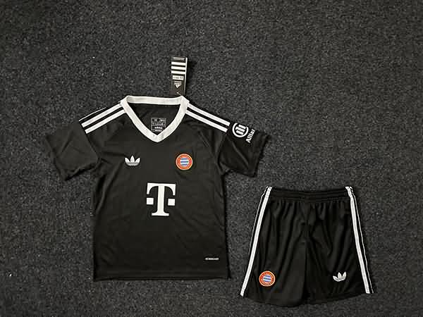 24/25 Bayern Munich Goalkeeper Black Kids Soccer Jersey And Shorts