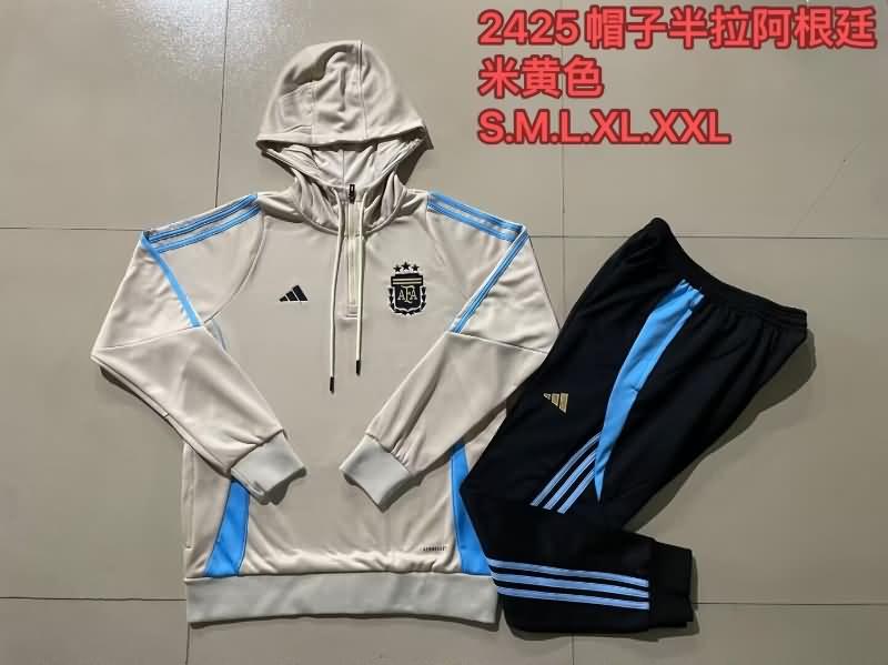 Thailand Quality(AAA) 2024 Argentina Gold Soccer Tracksuit 02