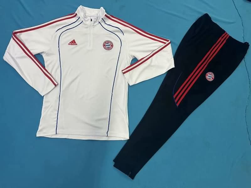 Thailand Quality(AAA) 24/25 Bayern Munich White Soccer Tracksuit 04