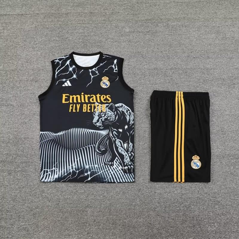 Thailand Quality(AAA) 24/25 Real Madrid Black Soccer Training Sets 04