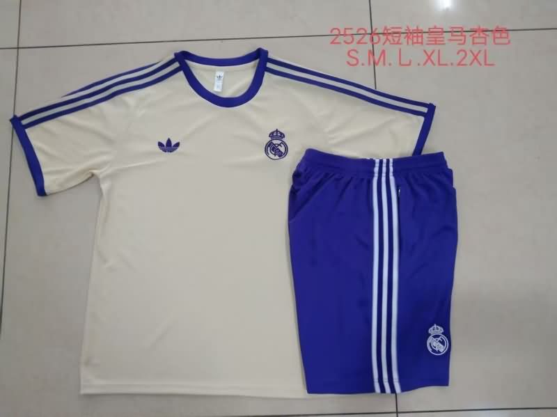 Thailand Quality(AAA) 24/25 Real Madrid Cream Soccer Training Sets