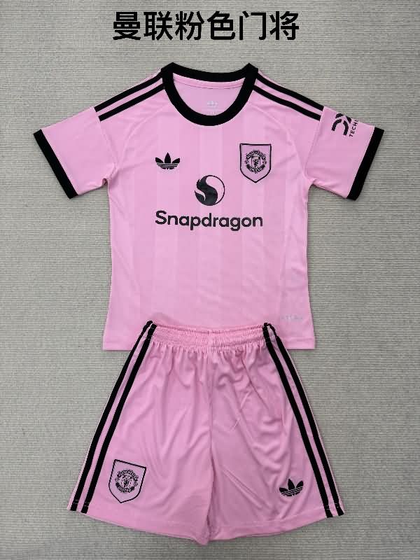 25/26 Manchester United Goalkeeper Pink Soccer Jersey