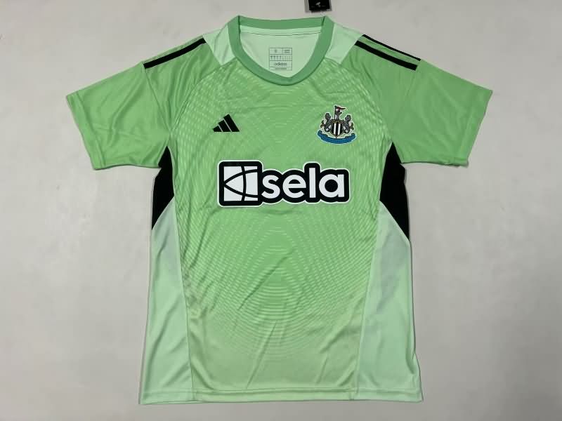 Thailand Quality(AAA) 25/26 Newcastle United Goalkeeper Green Soccer Jersey