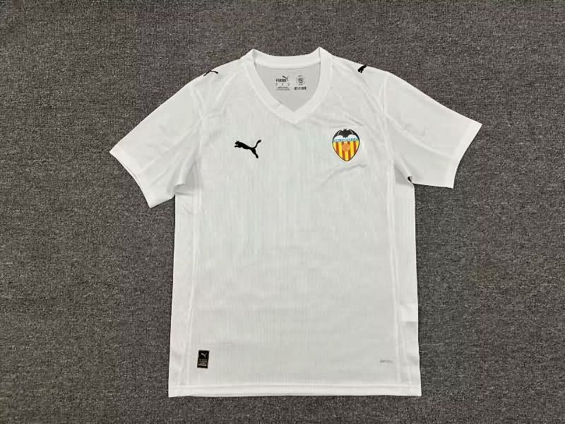 Thailand Quality(AAA) 25/26 Valencia Home Soccer Jersey