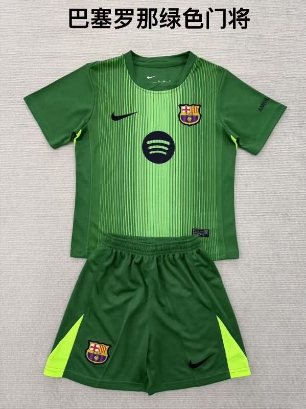 25/26 Barcelona Goalkeeper Green Kids Soccer Jersey And Shorts