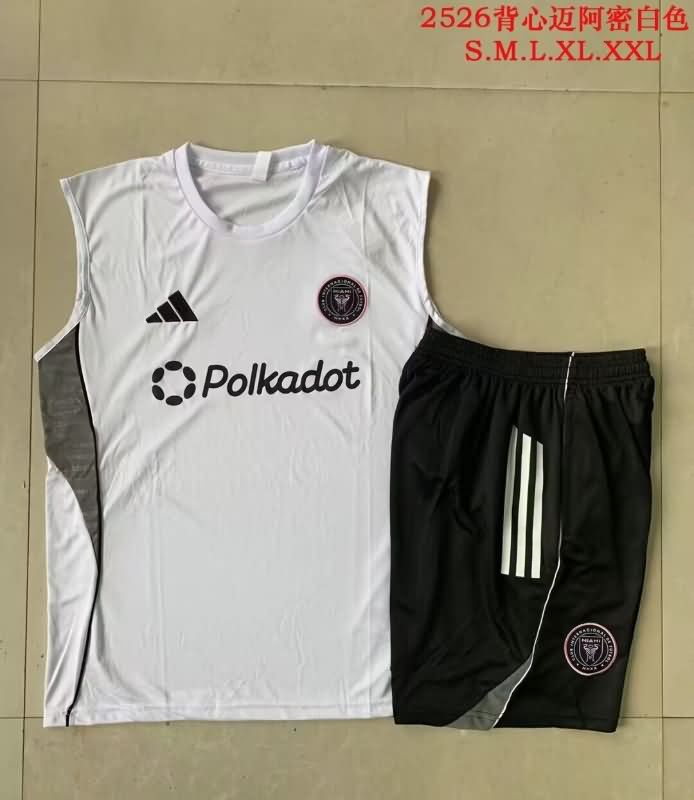 Thailand Quality(AAA) 2025 Inter Miami White Soccer Training Sets 02