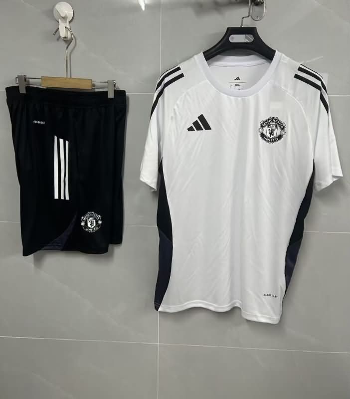 Thailand Quality(AAA) 25/26 Manchester United White Soccer Training Sets 04