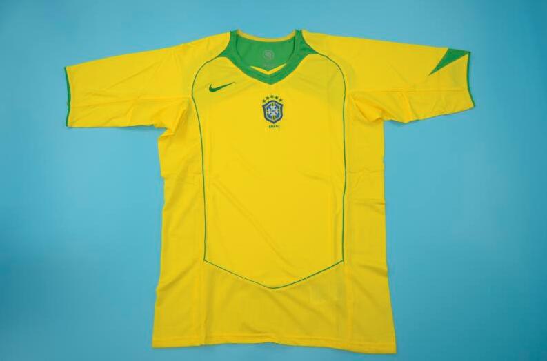 Thailand Quality(AAA) 2004 Brazil Retro Home Soccer Jersey