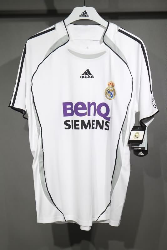 Thailand Quality(AAA) 2006/07 Real Madrid Home Retro Soccer Jersey (Player)