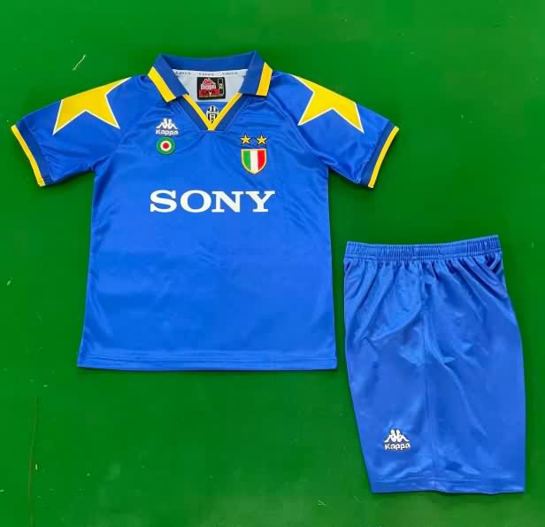 1995/96 Juventus Away Kids Soccer Jersey And Shorts