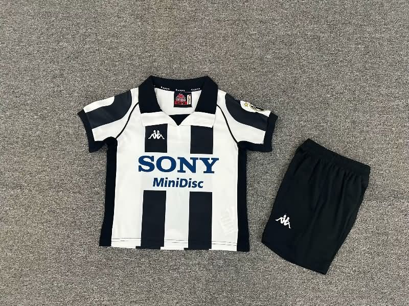 1997/98 Juventus Home Kids Soccer Jersey And Shorts